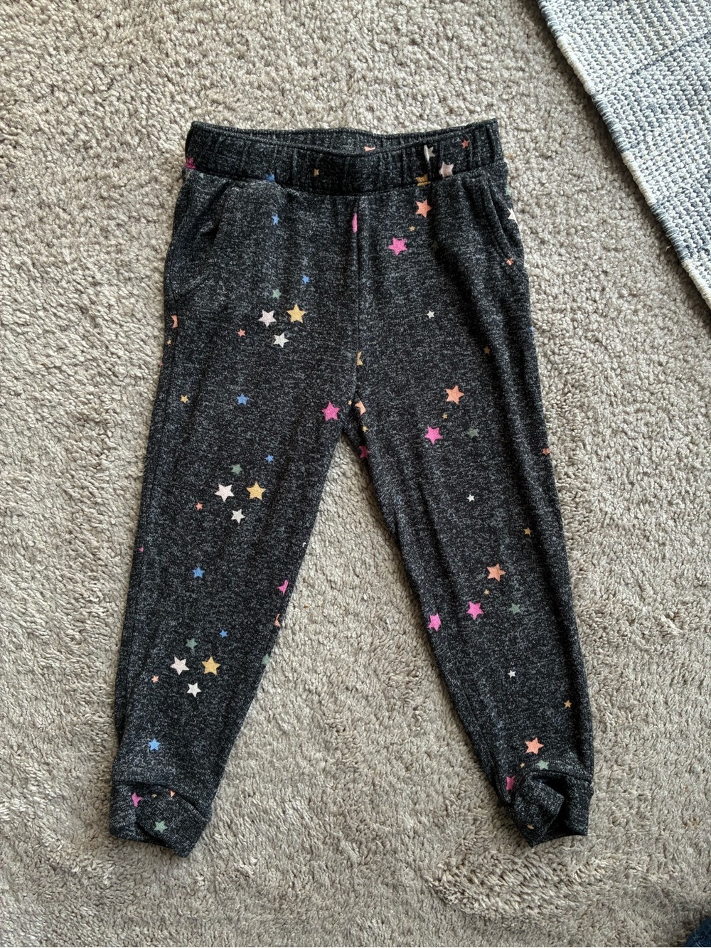GAP Dark Charcoal Star-Print Light Weight Knit Joggers - Picture 2 of 9